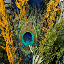 Load image into Gallery viewer, Peacock Dried Bouquet
